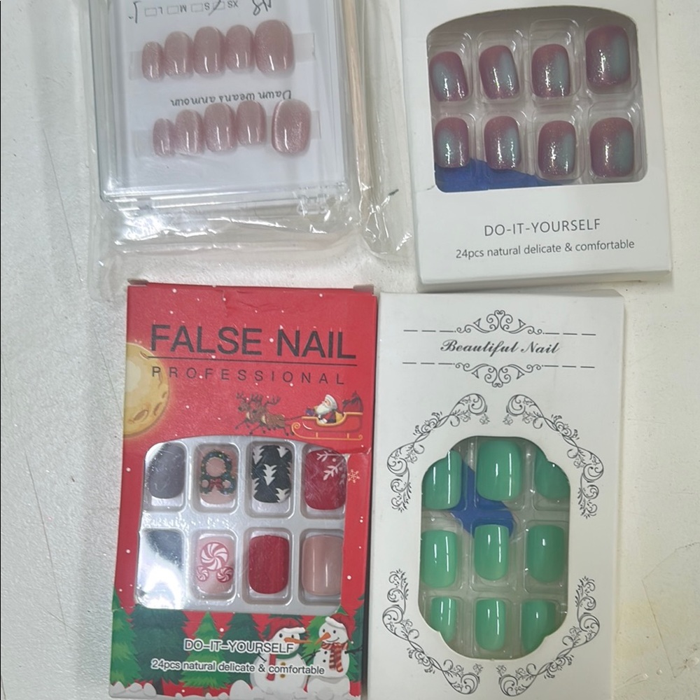 Lot of Fake Press On or Glue Nails & Nail Art & Tips - Picture 4 of 8